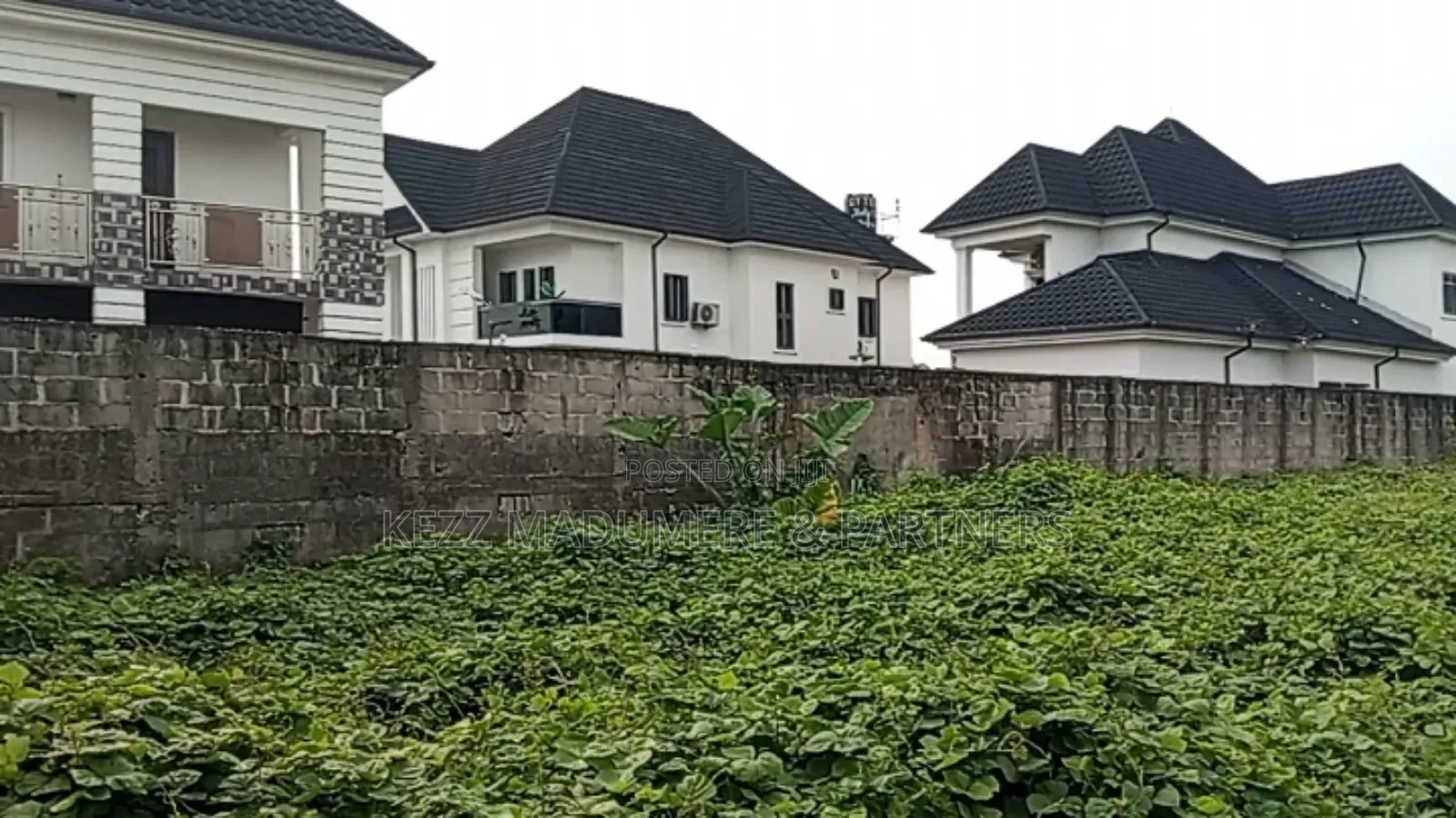 For Sale : 2 Partly Fenced Plots at Majestic Est, Nta Rd