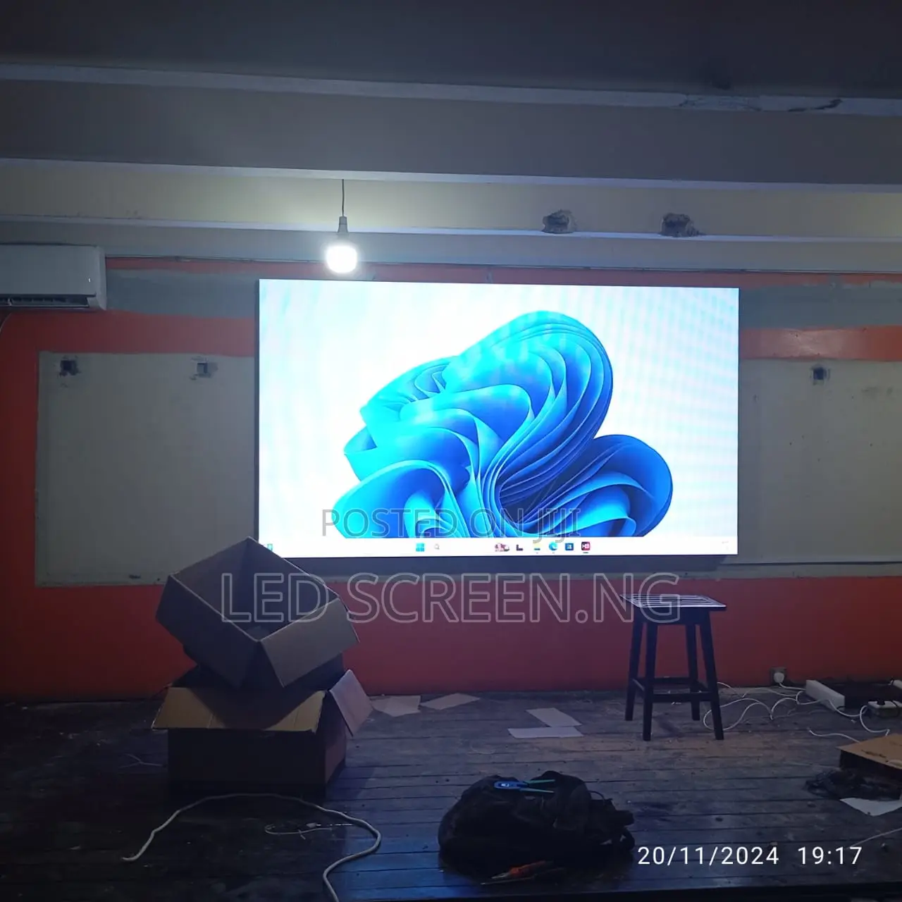 LED Screen