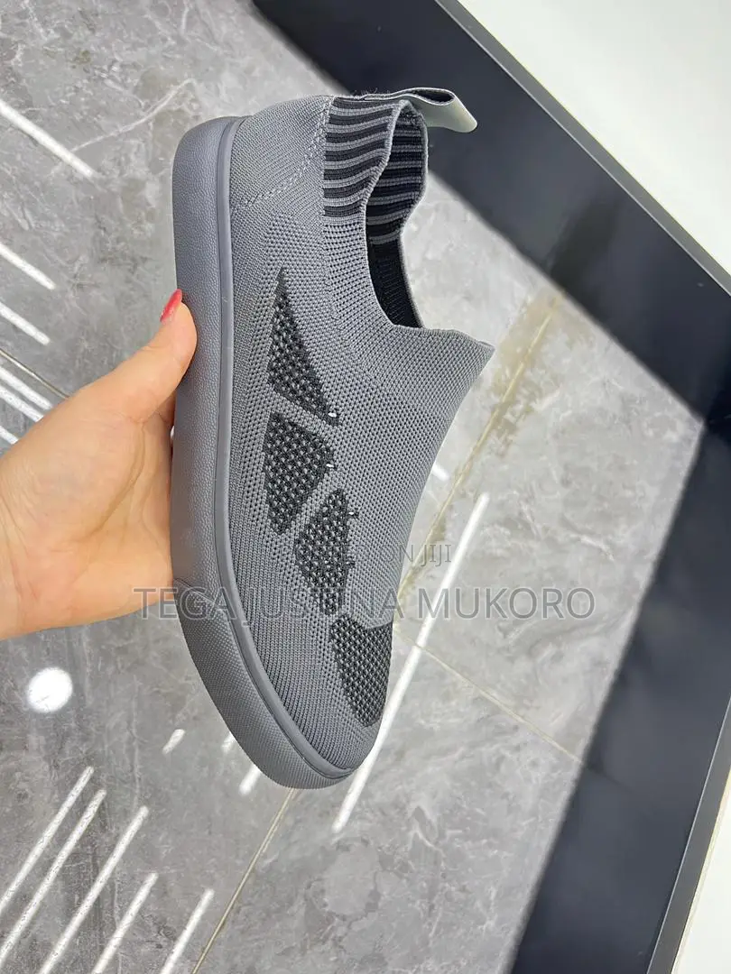 Easy Footwear
