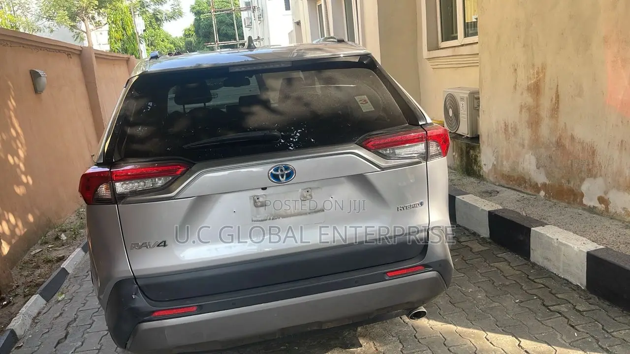 Dm for Front and Back Windscreen Glass for Toyota Rav4 2020