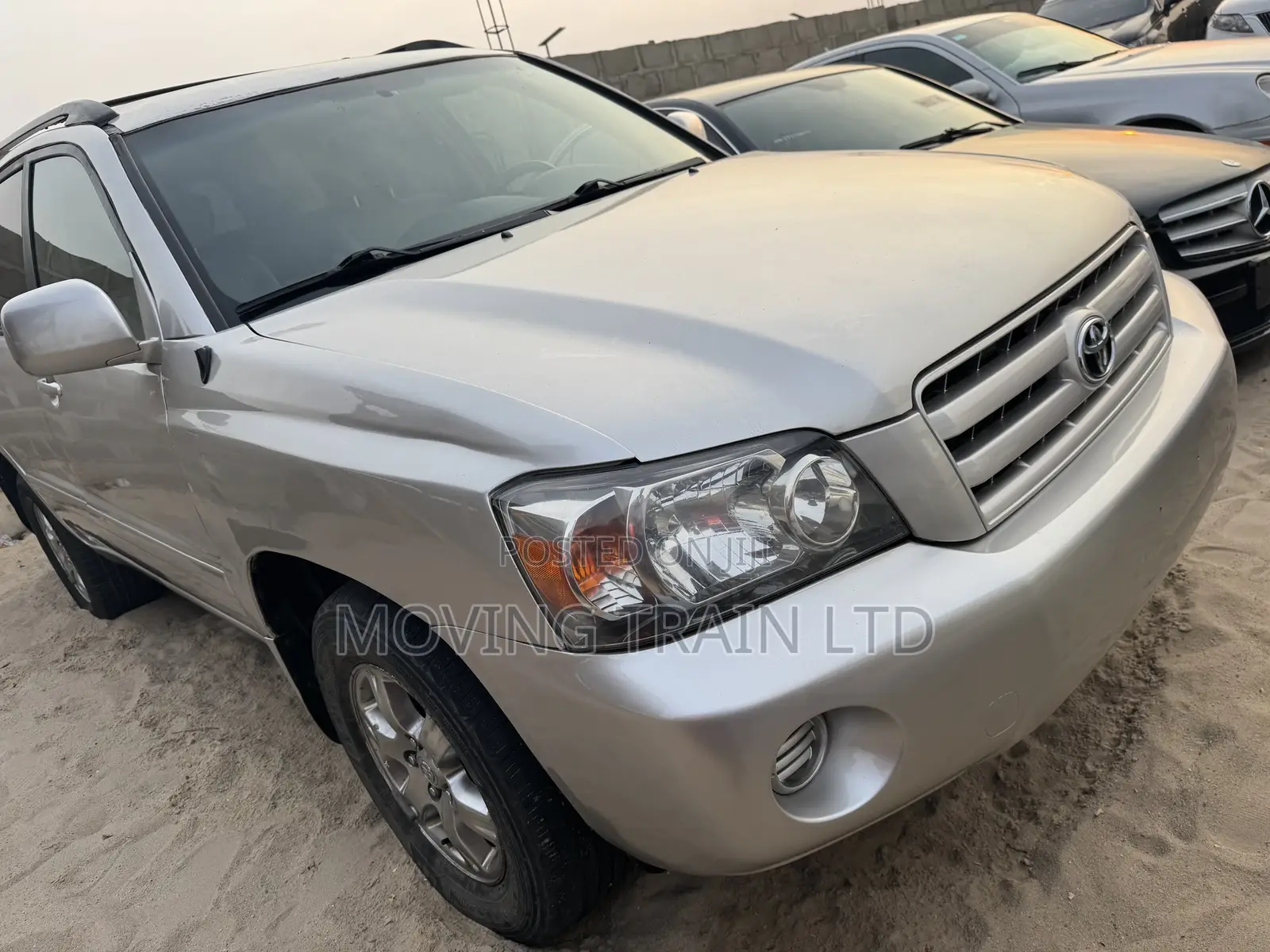Toyota Highlander Base AWD 2004 Silver