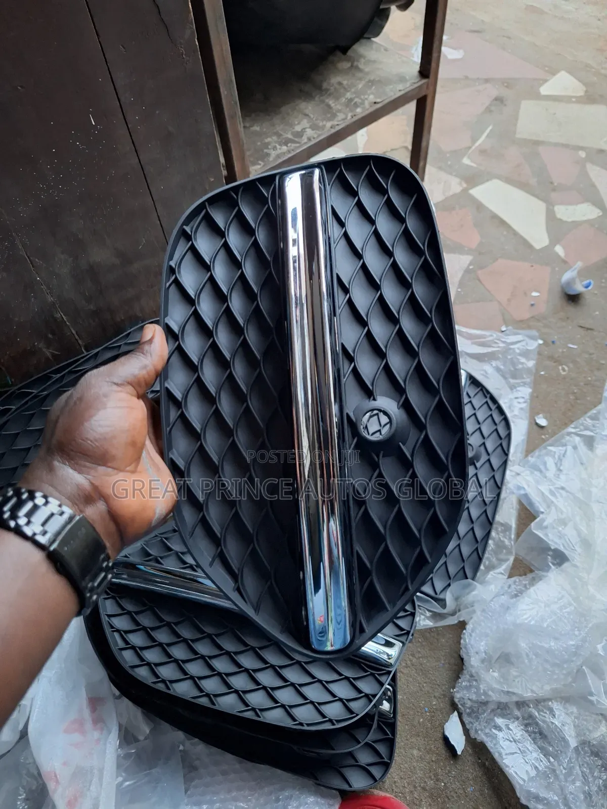 Fog Lamp Cover and Chrome Gle 292