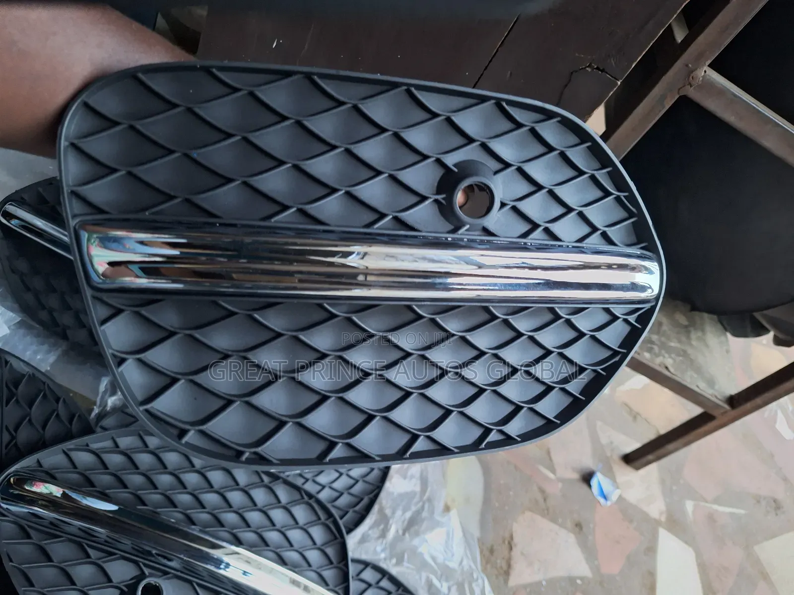 Fog Lamp Cover and Chrome Gle 292