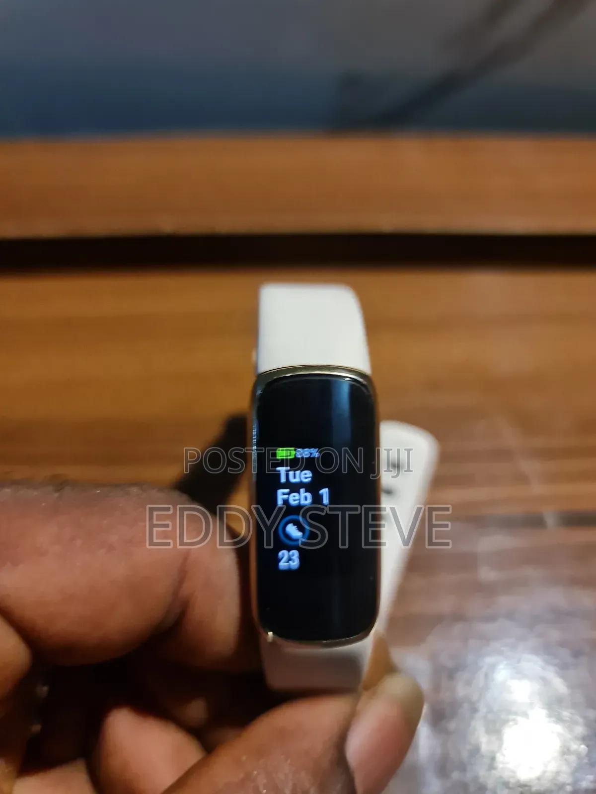 Fitbit Luxe-Fitness and Tracker With Stress Management