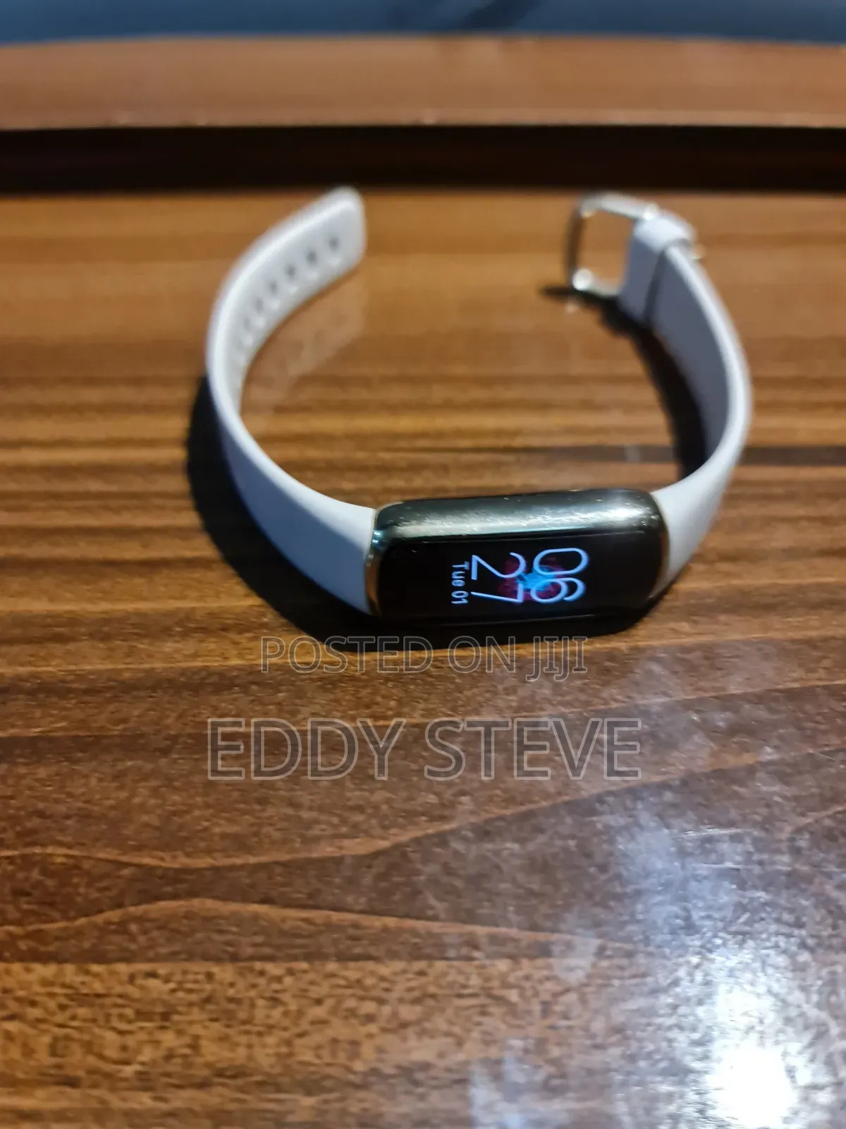 Fitbit Luxe-Fitness and Tracker With Stress Management