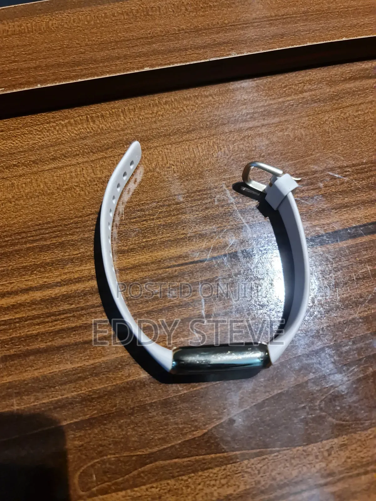 Fitbit Luxe-Fitness and Tracker With Stress Management