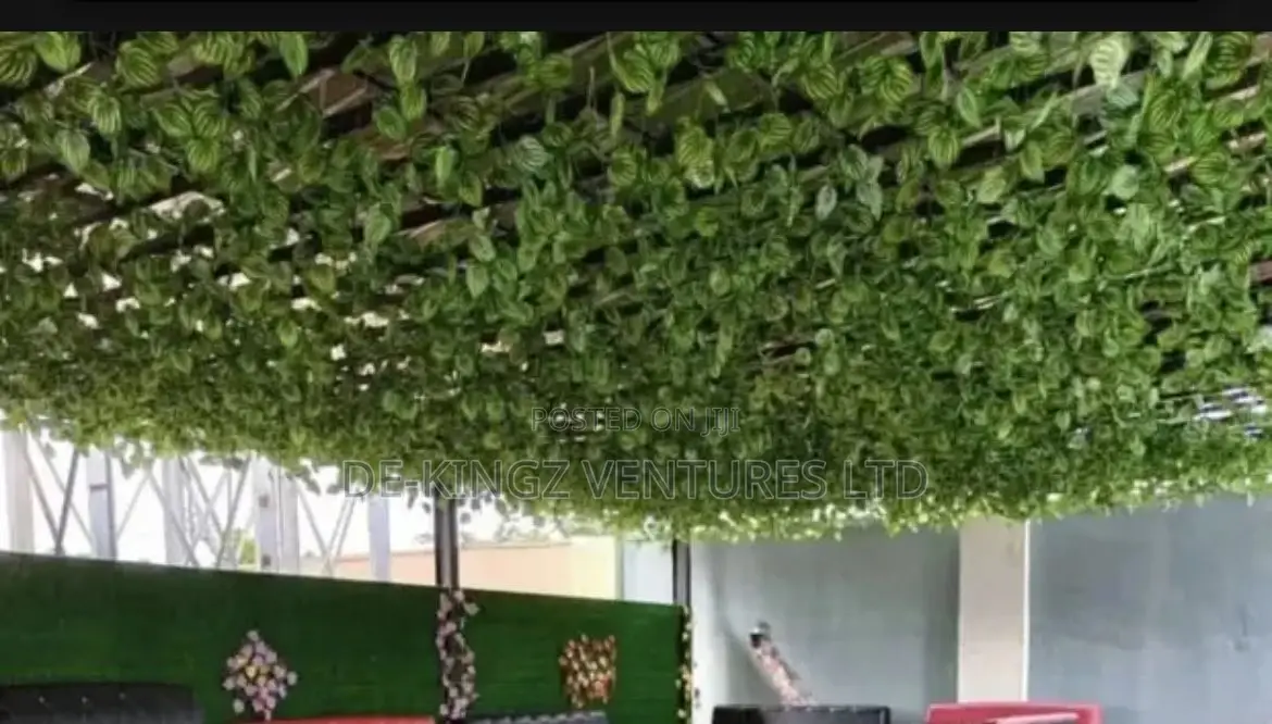 Dropping Flowers, Carpet Grass,Wall Mats, Fence Mats,Gum Etc