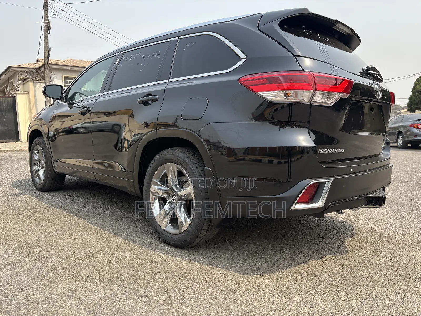 Toyota Highlander Limited 4x4 V6 (3.5L 6cyl 8A) 2017 Black