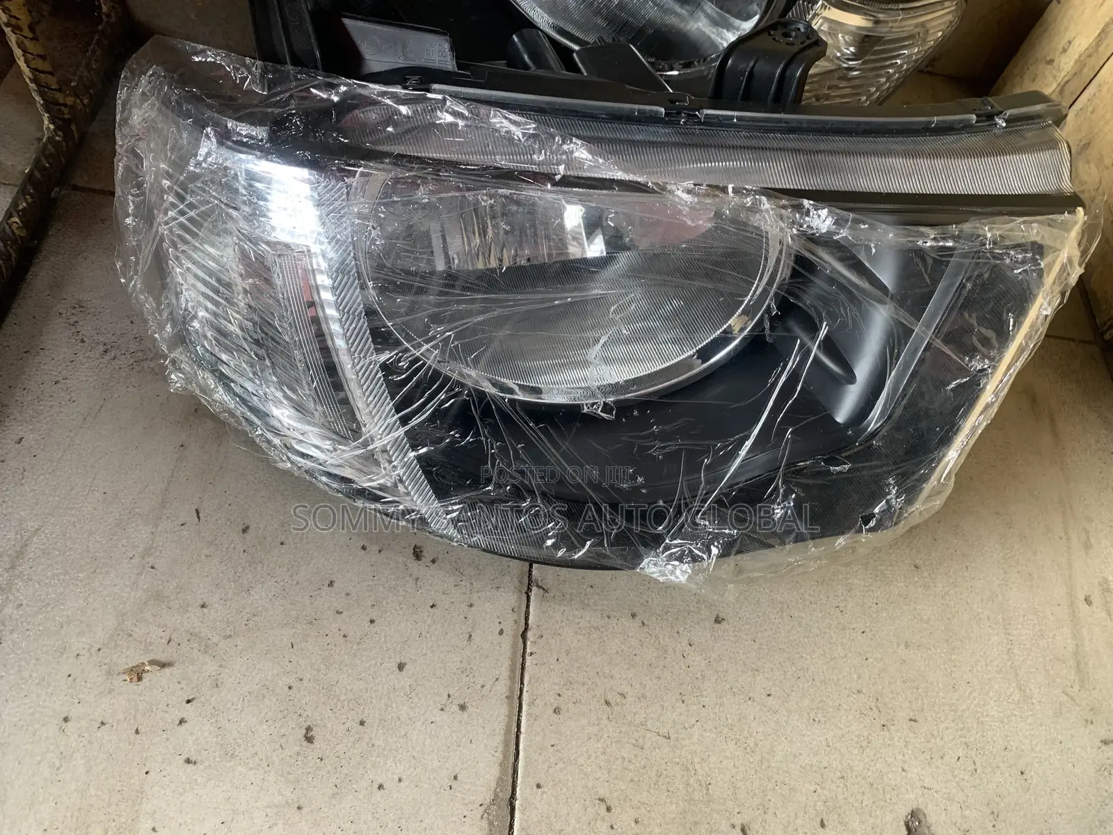 Head Lamp L200 2010 Available