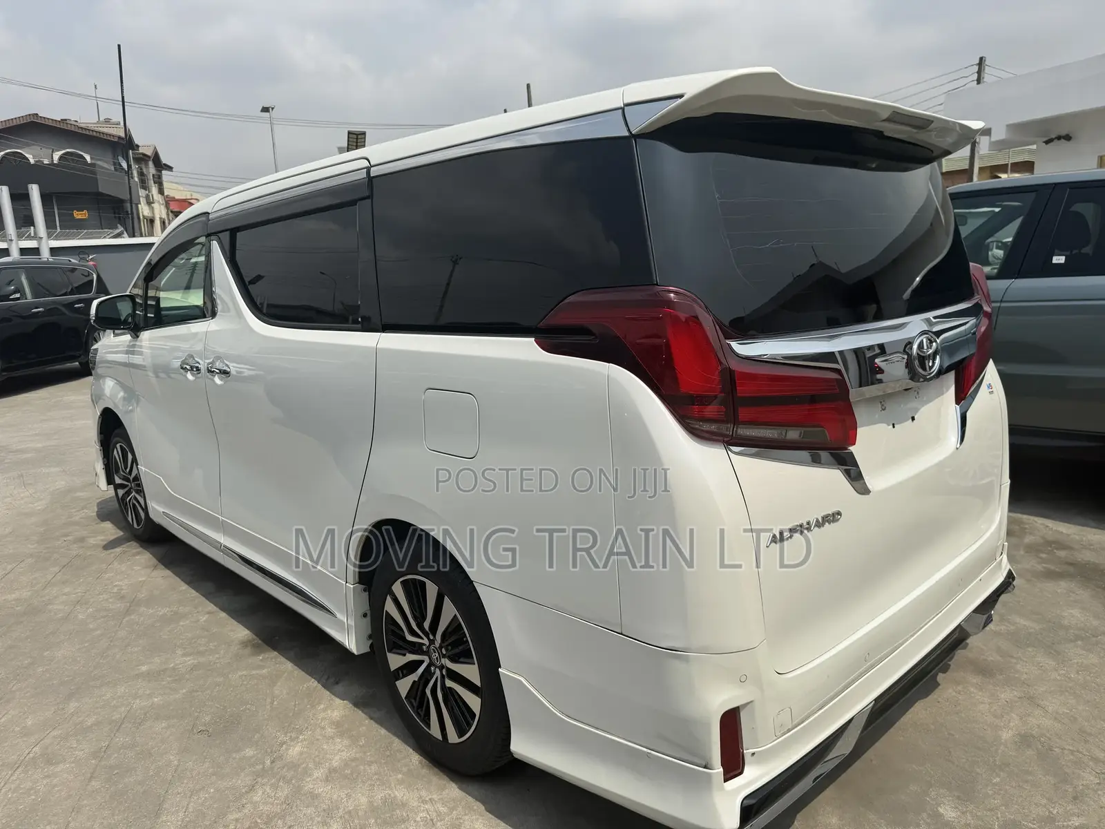 Toyota Alphard 2.5 Petrol AWD 2018 White