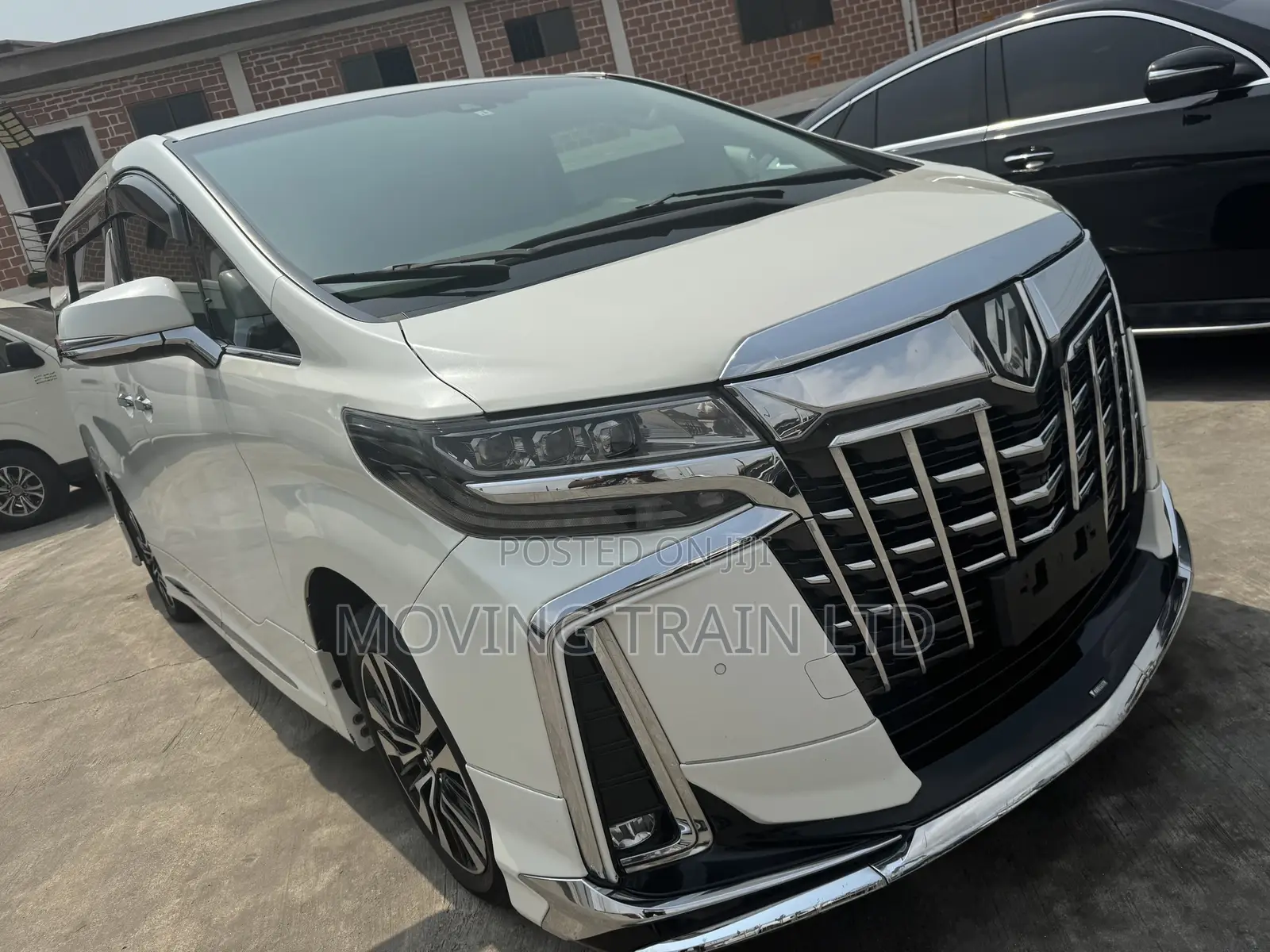 Toyota Alphard 2.5 Petrol AWD 2018 White