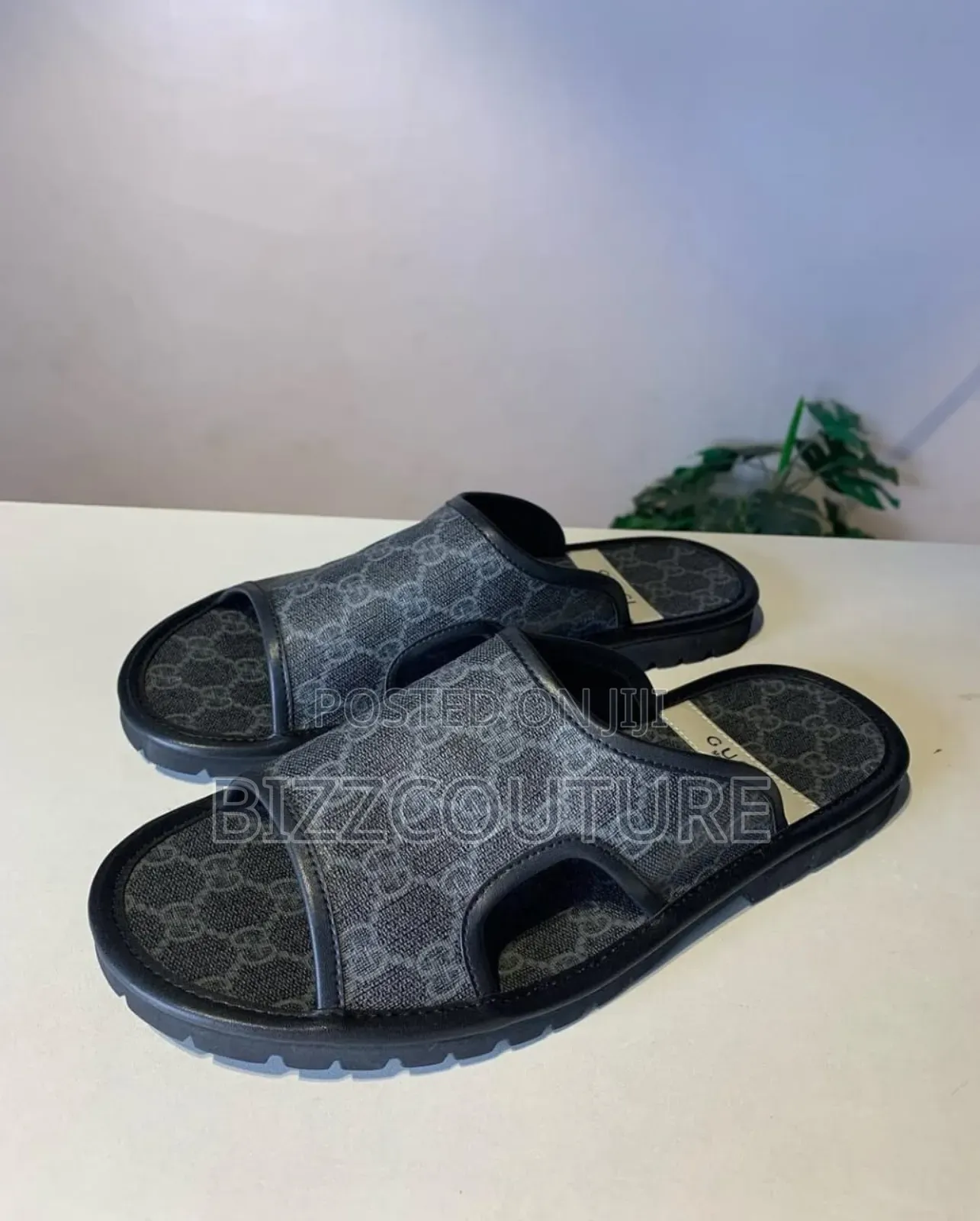 Original Gucci Leather Slippers Available in Store