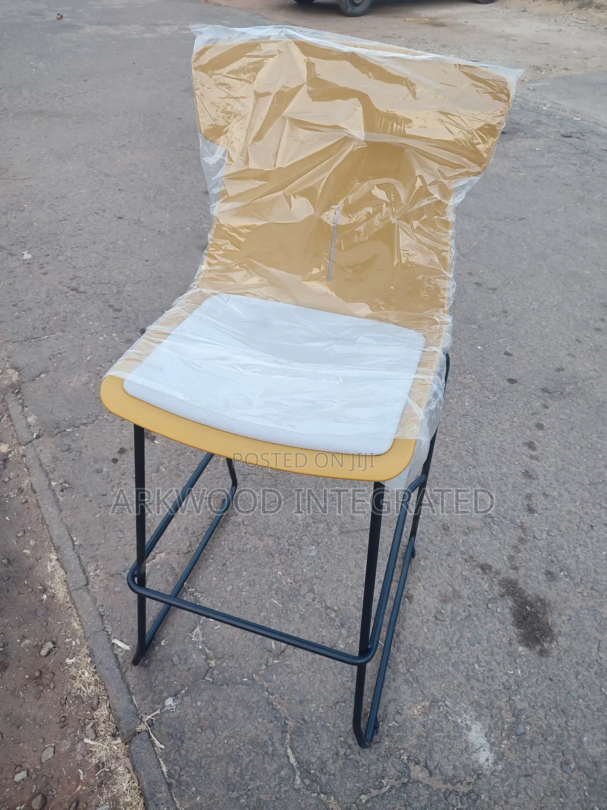 Strong Metal Base Kitchen / Bar Stool
