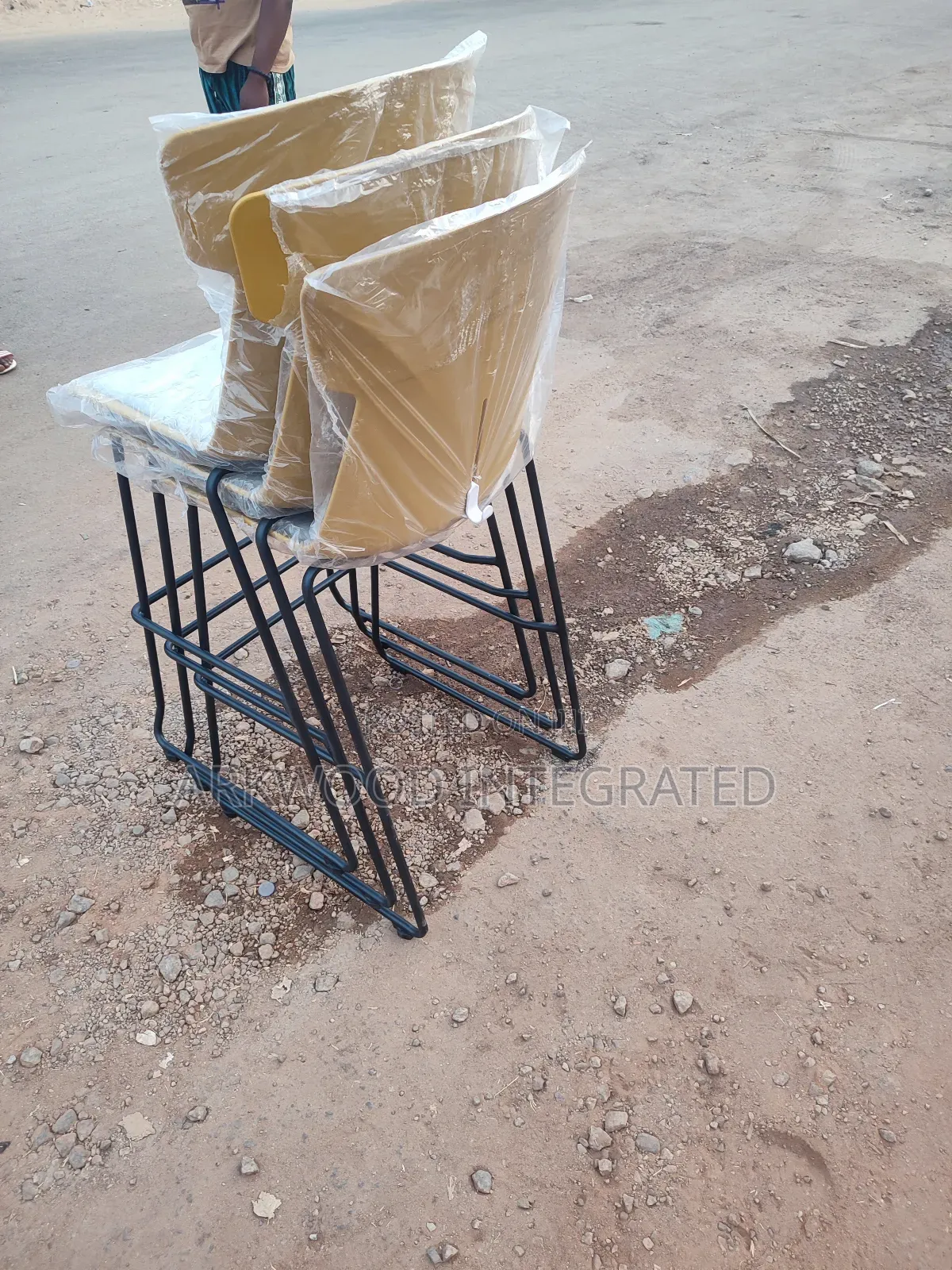 Strong Metal Base Kitchen / Bar Stool