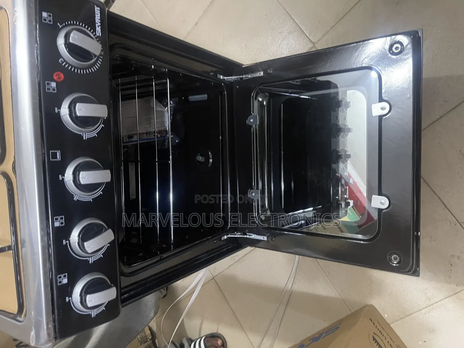Brand New Skyrun 3by1 Standing Cooker With Over and Grill