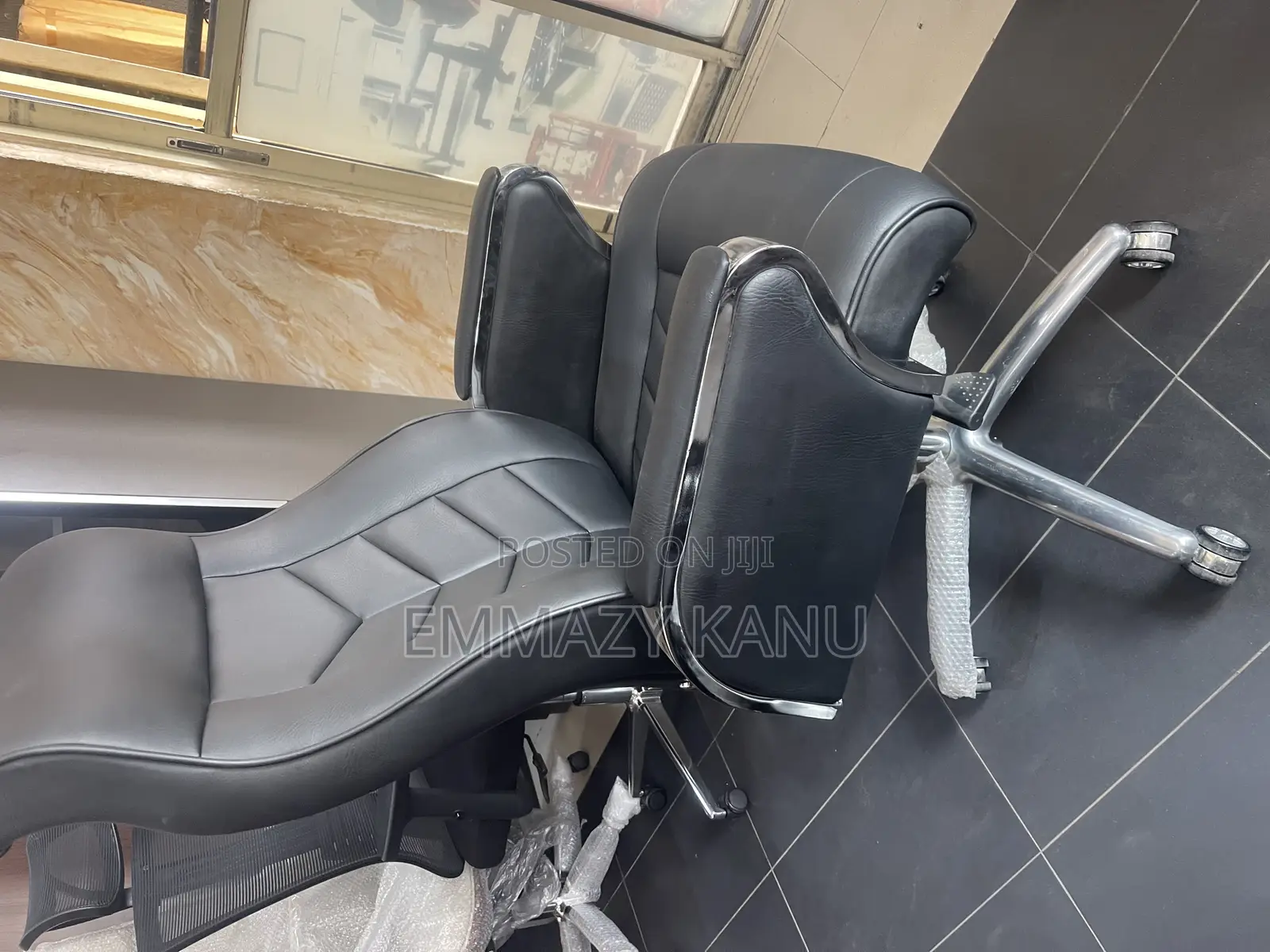Standard and Executive Office Chair