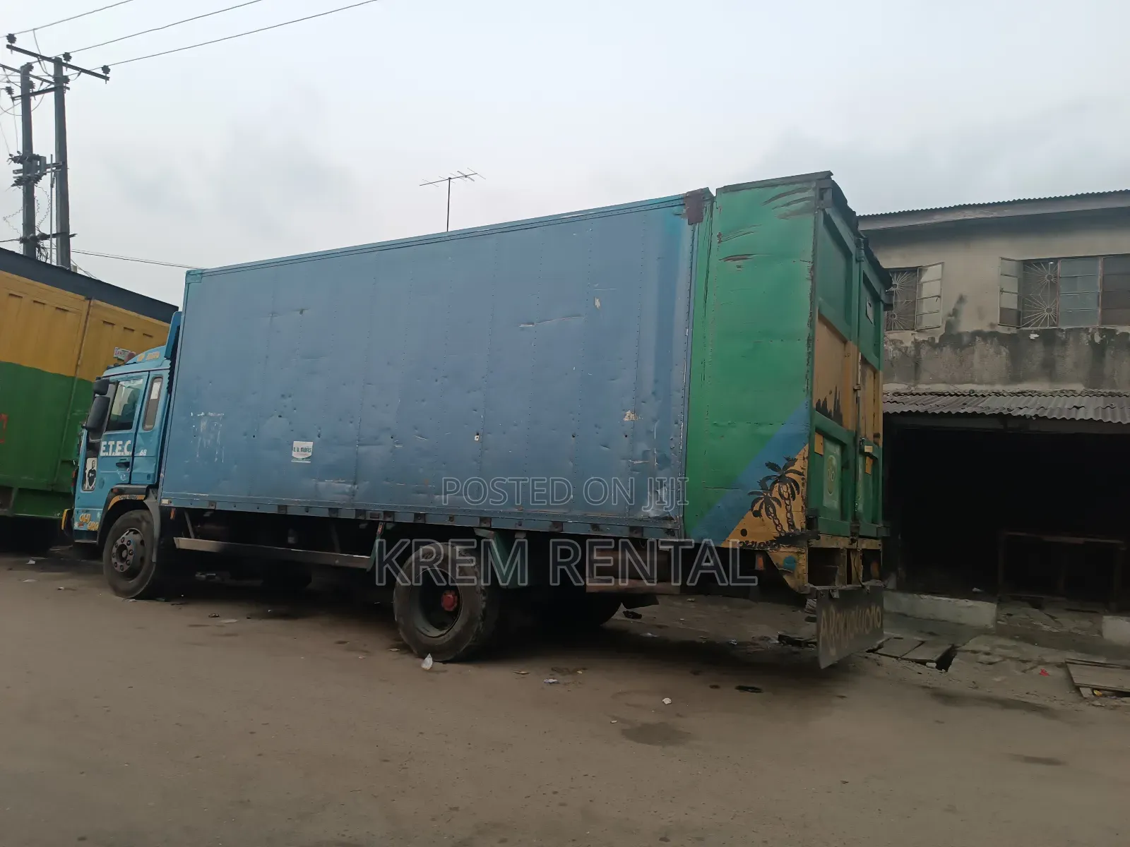Trucks for Hire to Chad, Mali, Bakinafaso