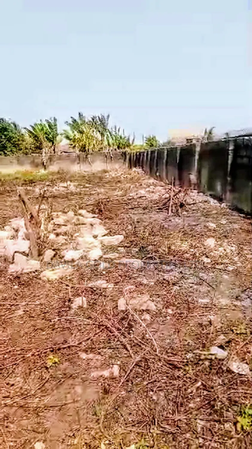 Massive 6 Plot Of Land For Sale