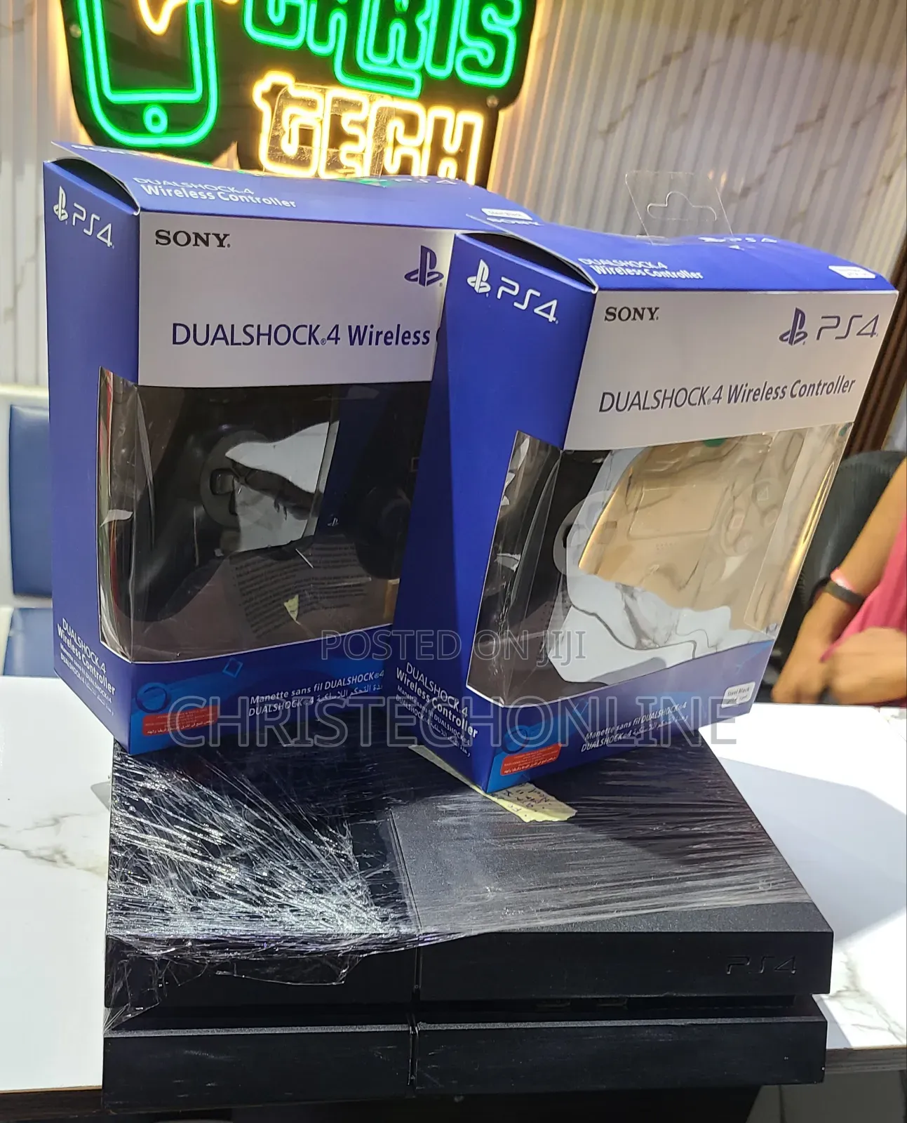Playstation 4 Console