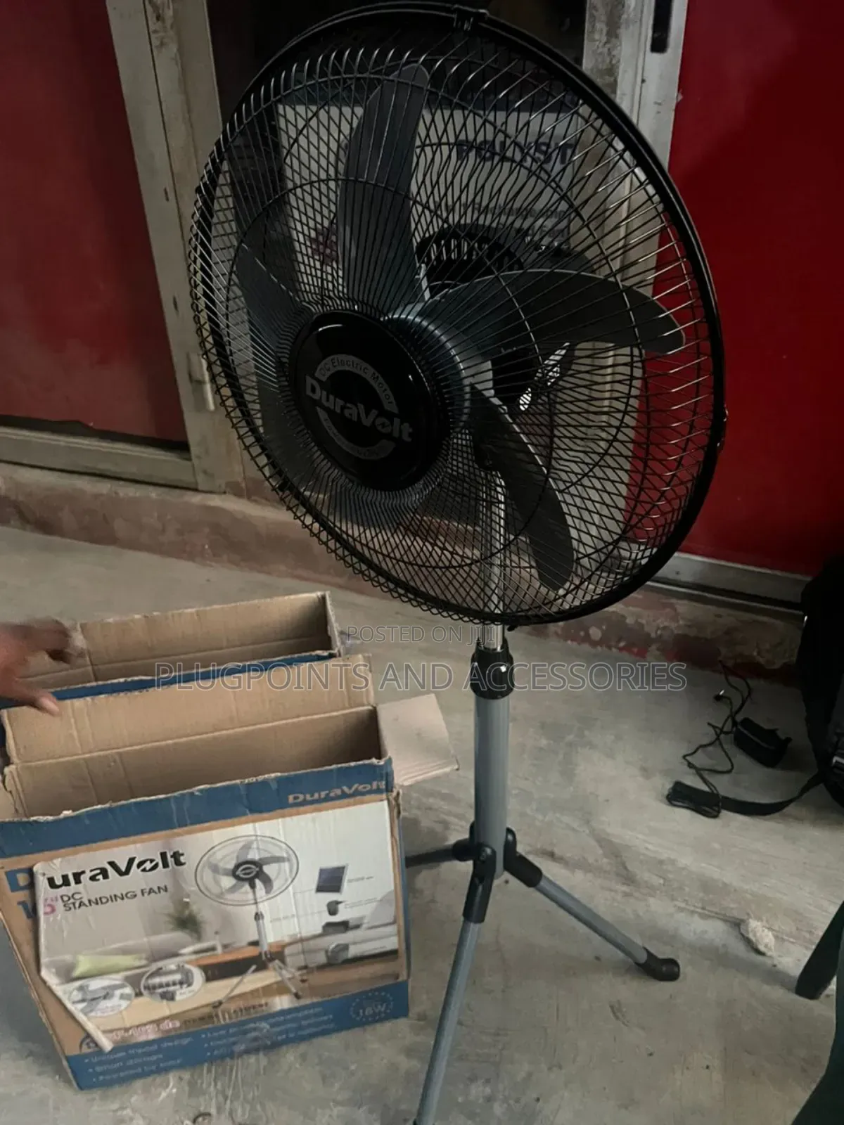 16" Duravolt Stand Fan Ac Dc
