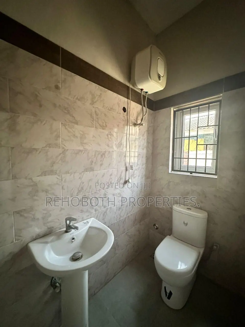 4bdrm Apartment in Alpha Grace, Ibadan for rent