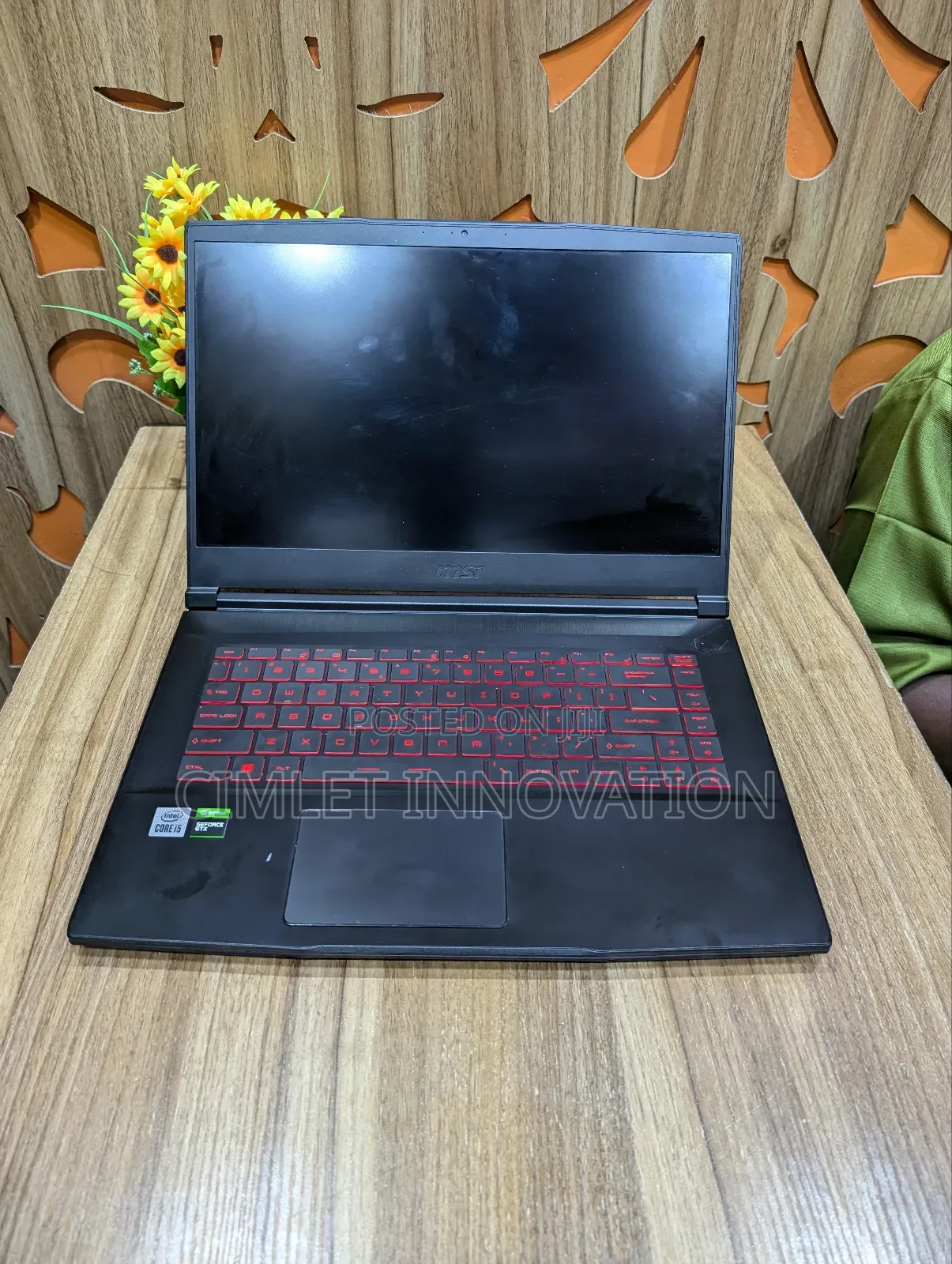 Laptop MSI GF65 Thin 10UE 8GB Intel Core I5 SSD 256GB