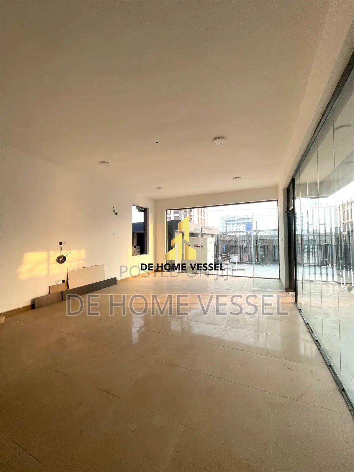 Uniquely Structured Office Spaces/Shops