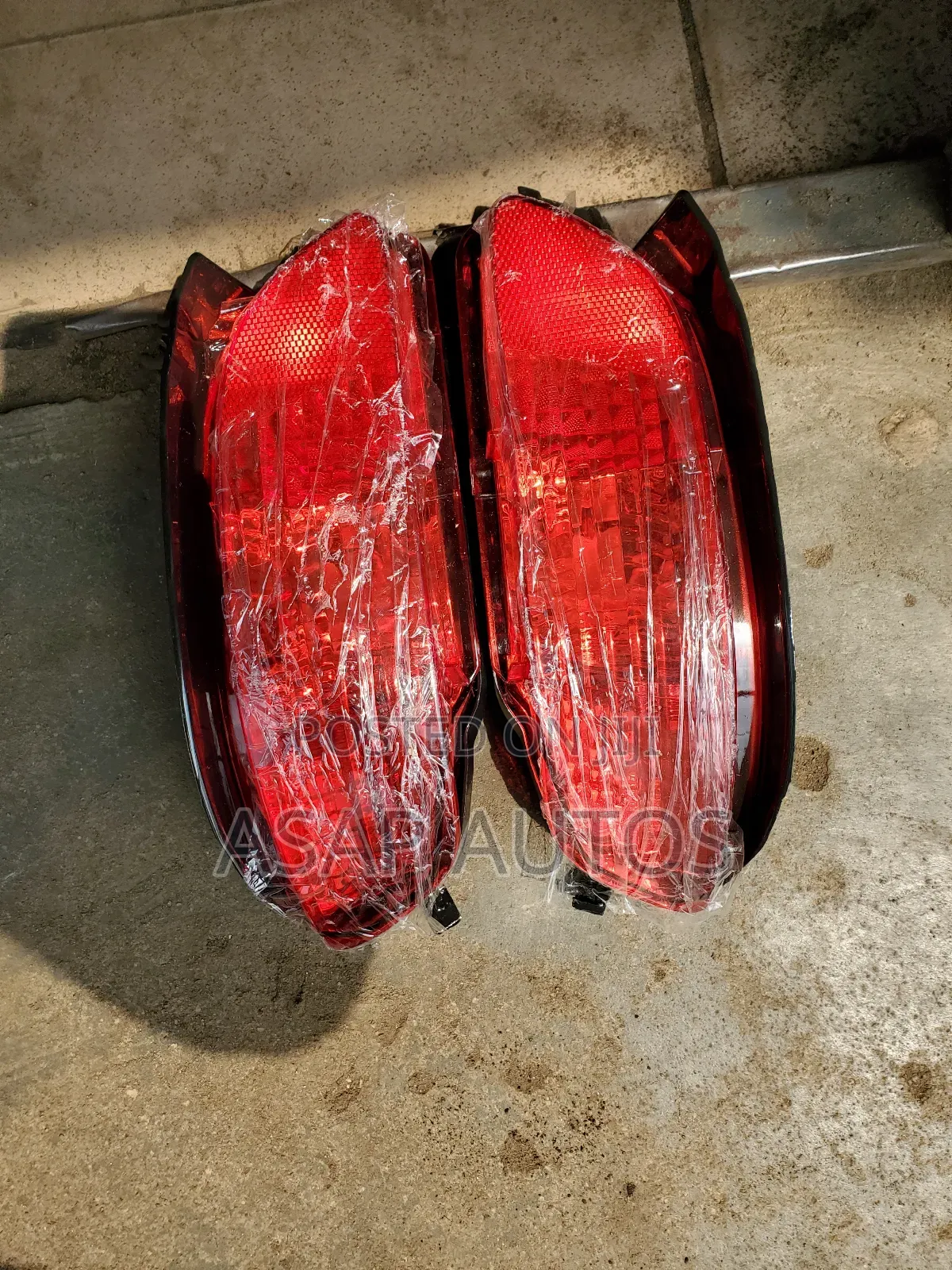 Back Bumper Reflector Rx330