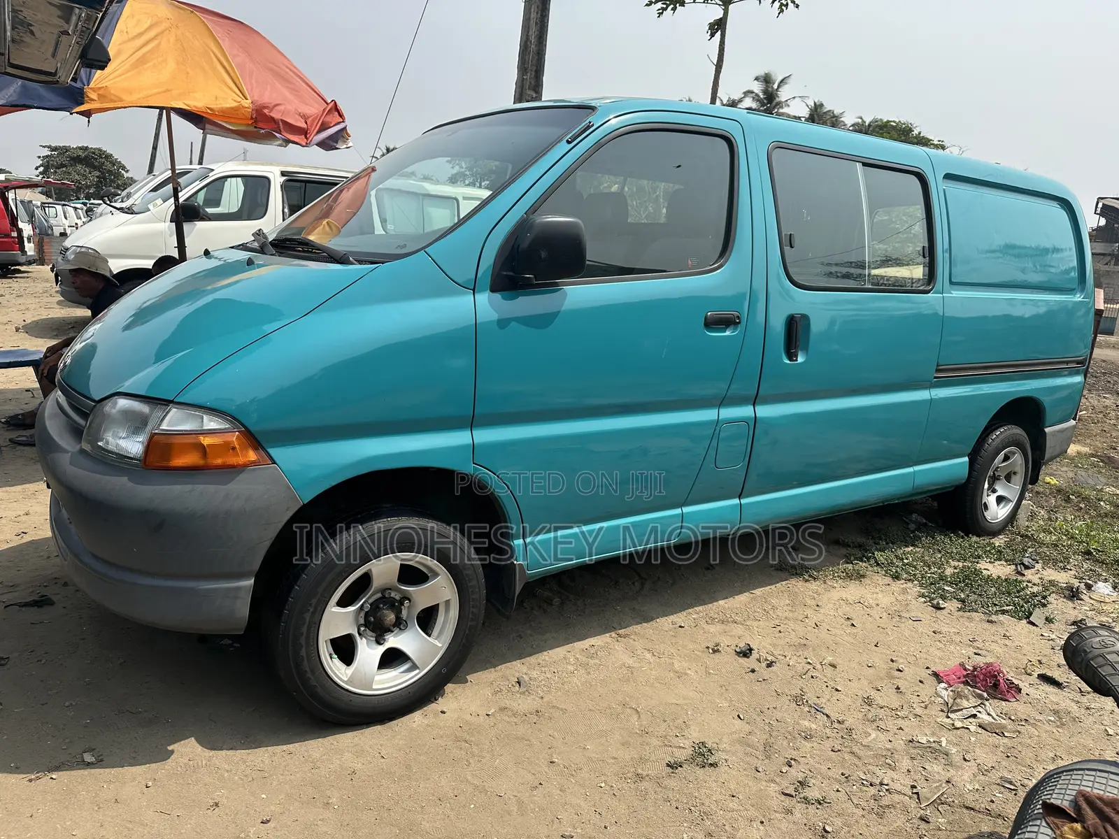 Toyota HiAce 2004 Green