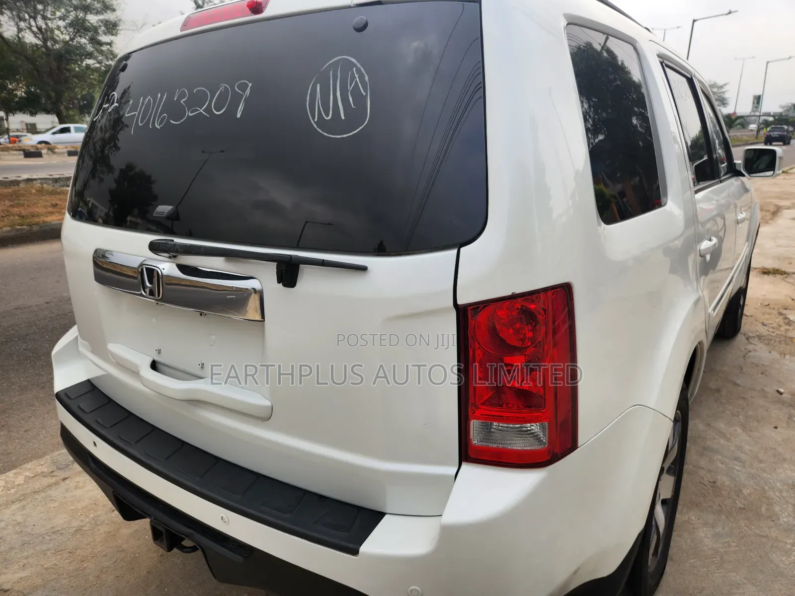 Honda Pilot 2012 White