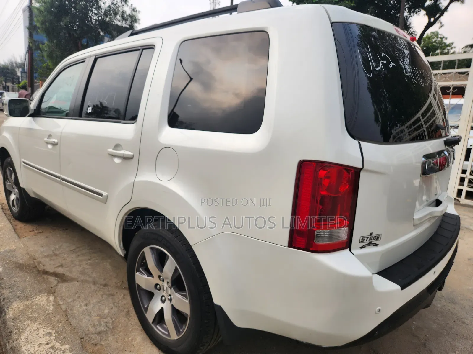 Honda Pilot 2012 White