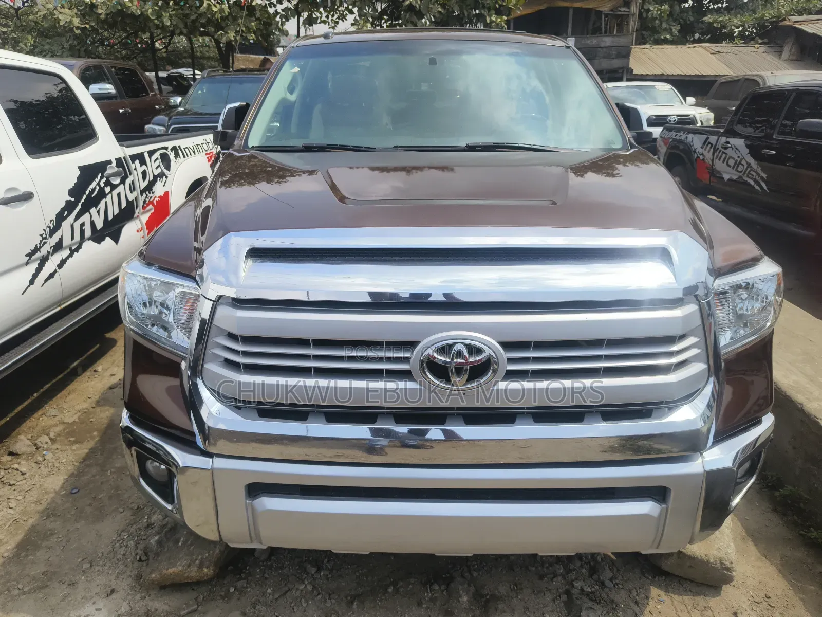 Toyota Tundra 2015 Burgundy