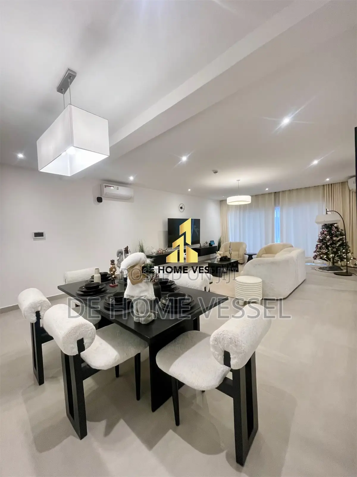 3bdrm Apartment in Lekki Phase 1 for sale