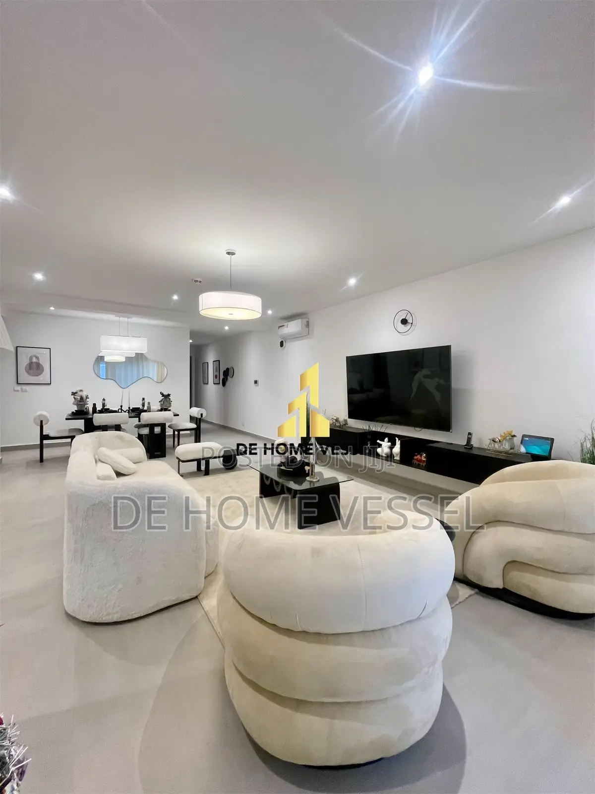 3bdrm Apartment in Lekki Phase 1 for sale