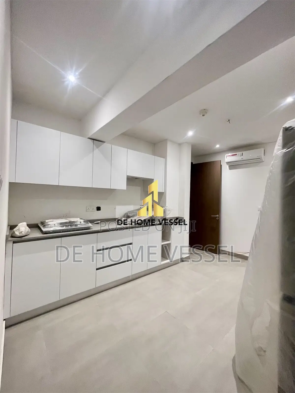 3bdrm Apartment in Lekki Phase 1 for sale