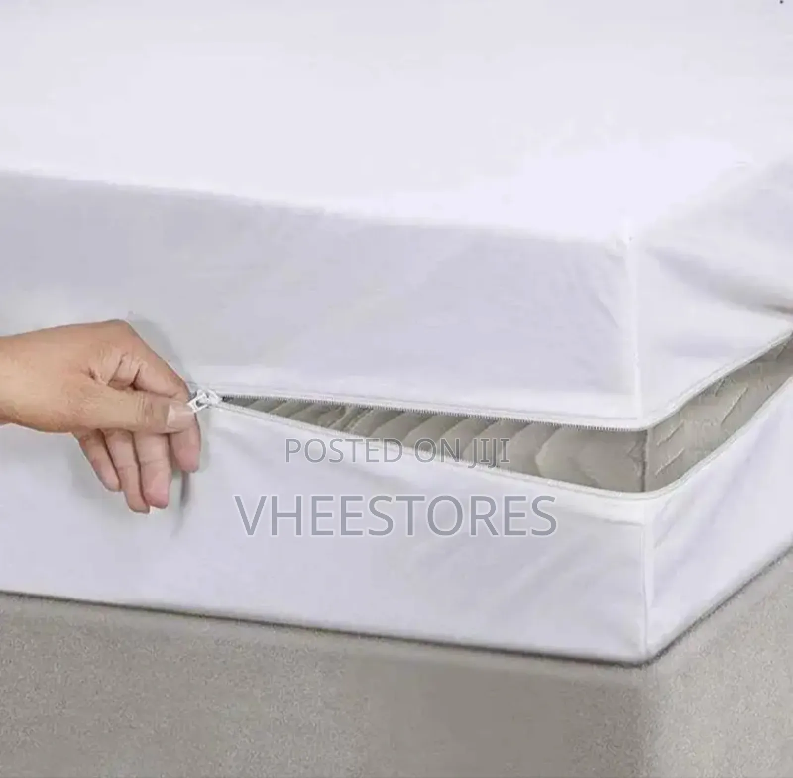 Water Resistant Mattress Protector With Zip