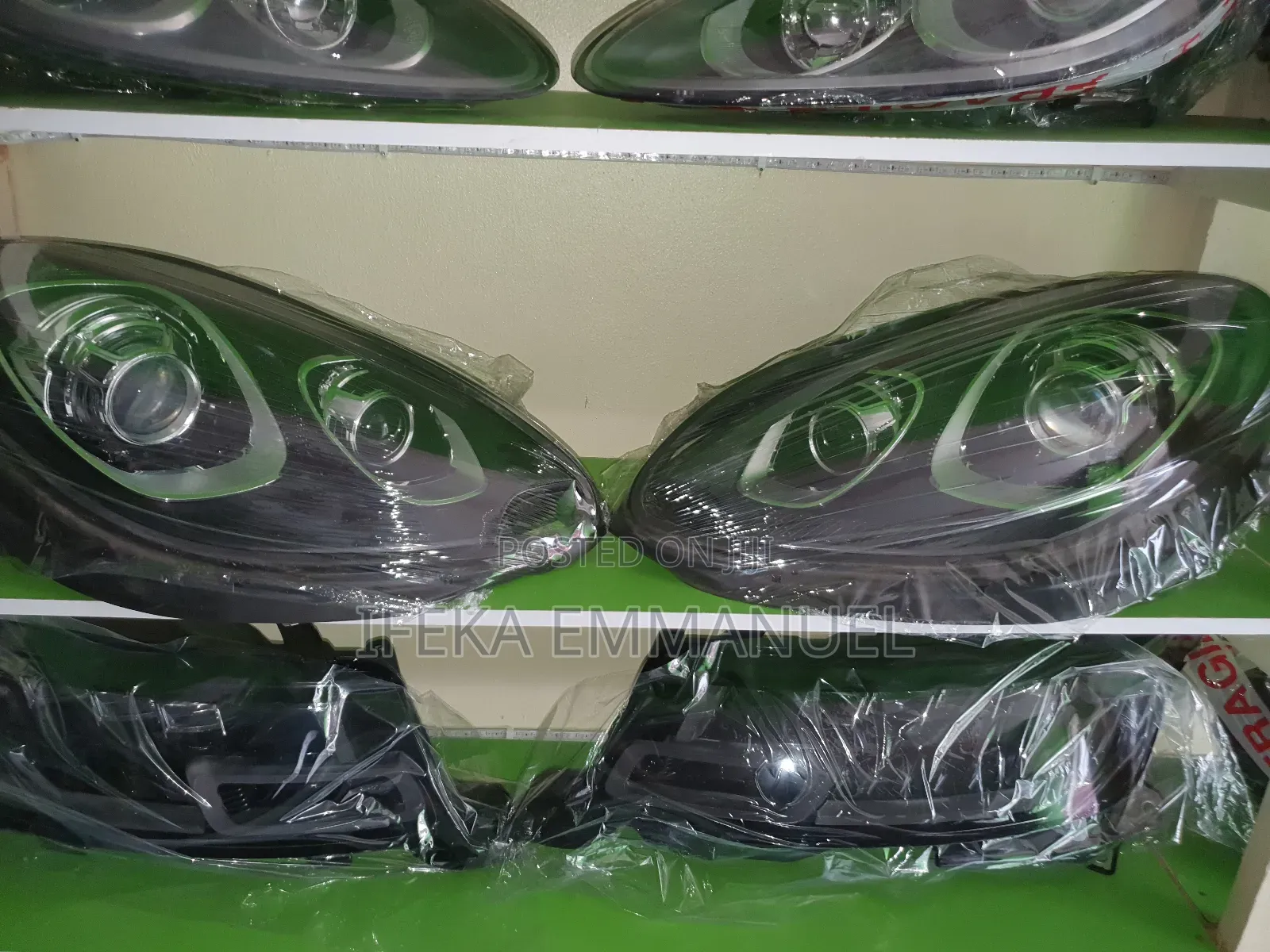 Headlights Porsche Macan