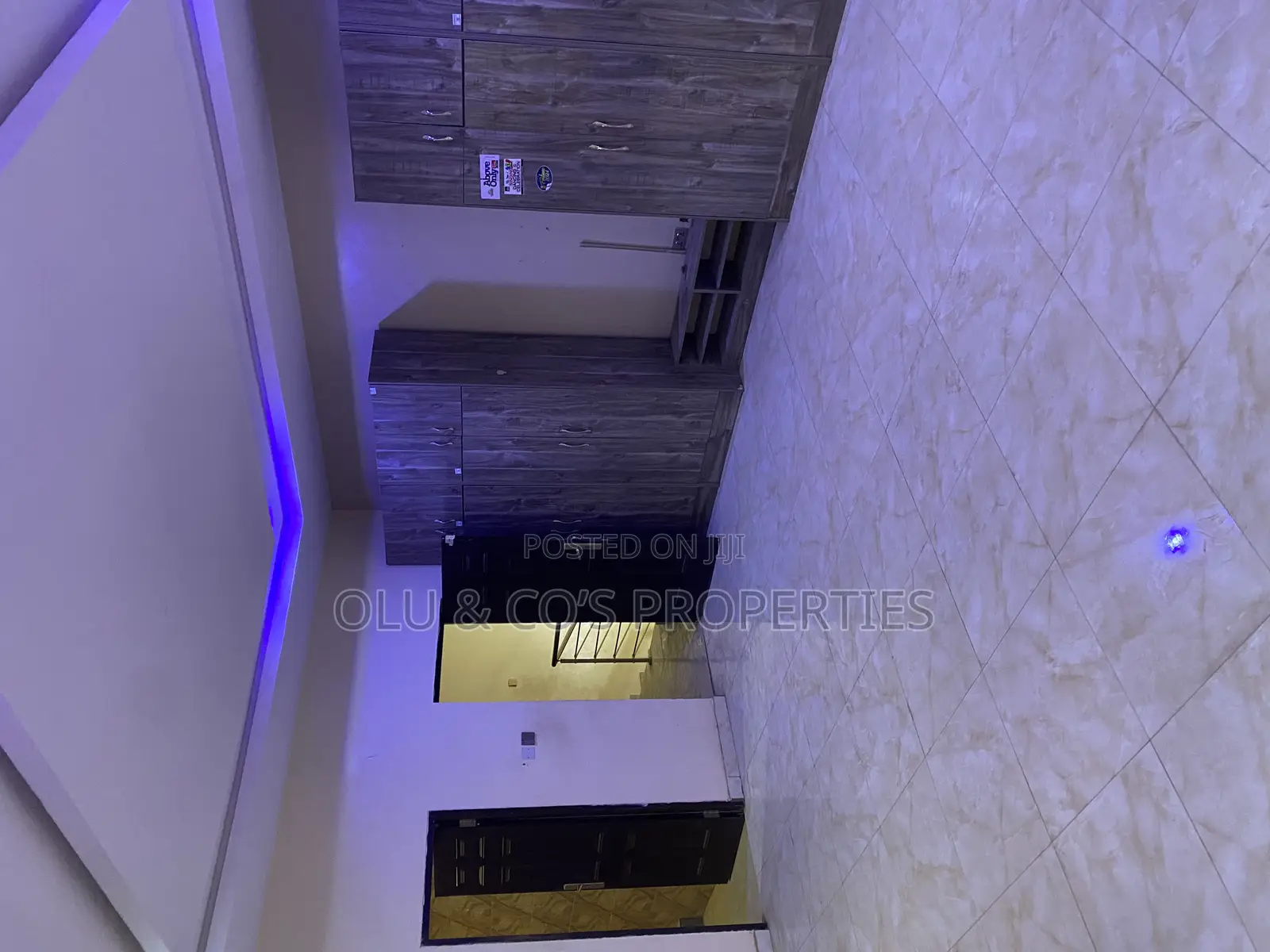 4bdrm Duplex in An Estate, Lugbe District for rent