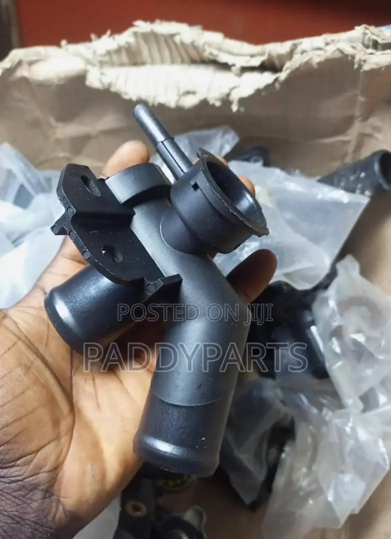 Nissan Quest Radiator Coolant Filler Neck 2011-2017