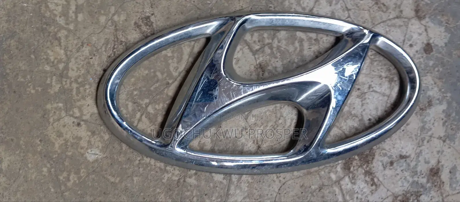Hyundai Santa Fe Log 2012