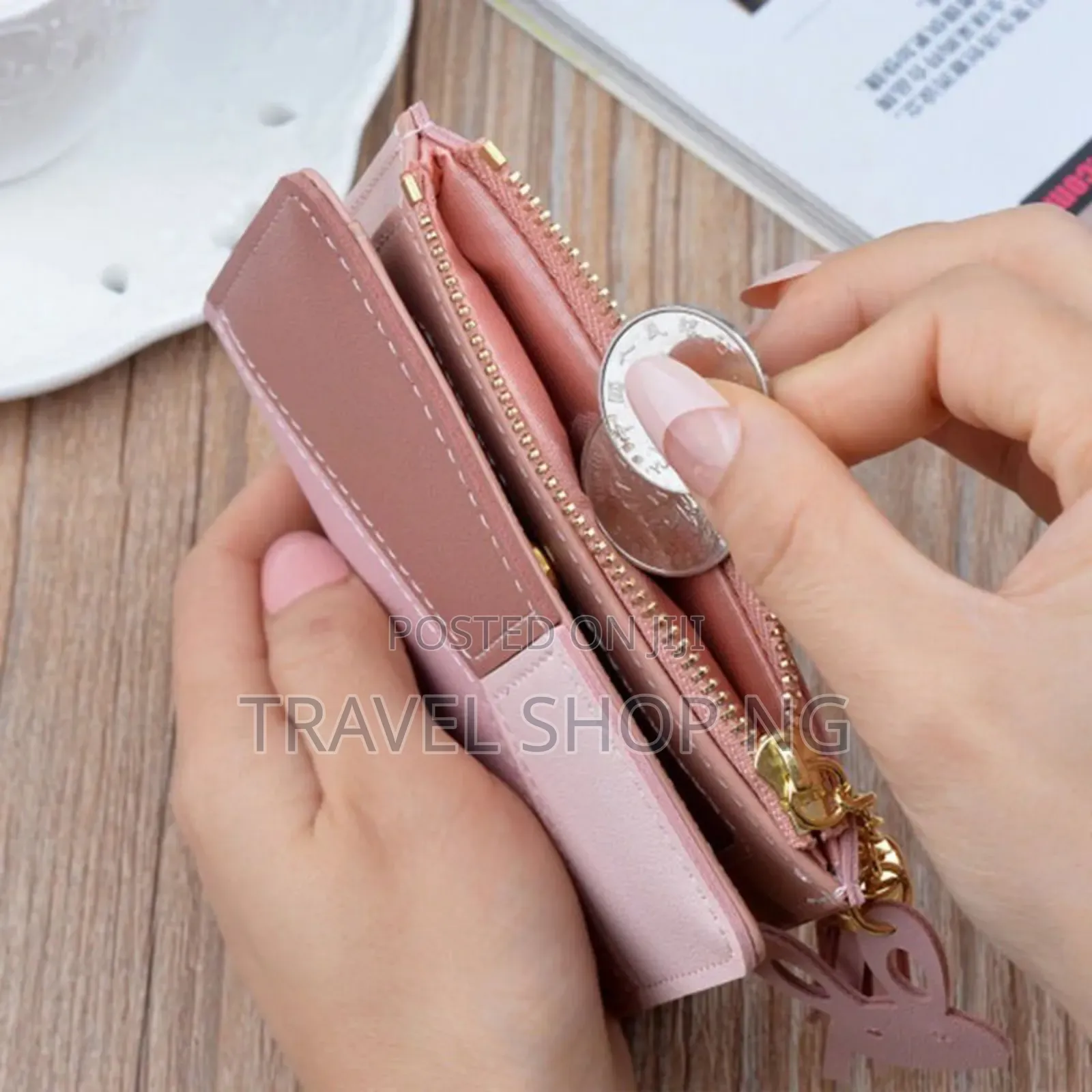 Coin Purse With Zipper and Tassel