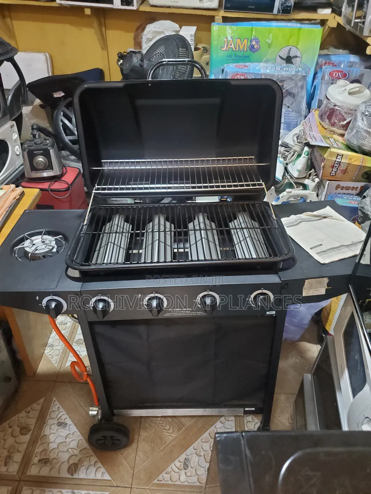 Brand New 4 Burner Gas BBQ With Side Stove