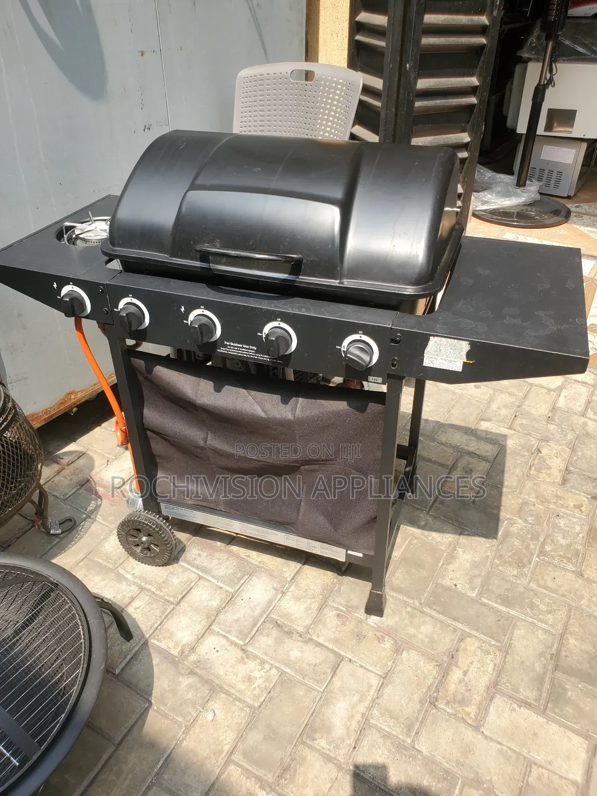 Brand New 4 Burner Gas BBQ With Side Stove