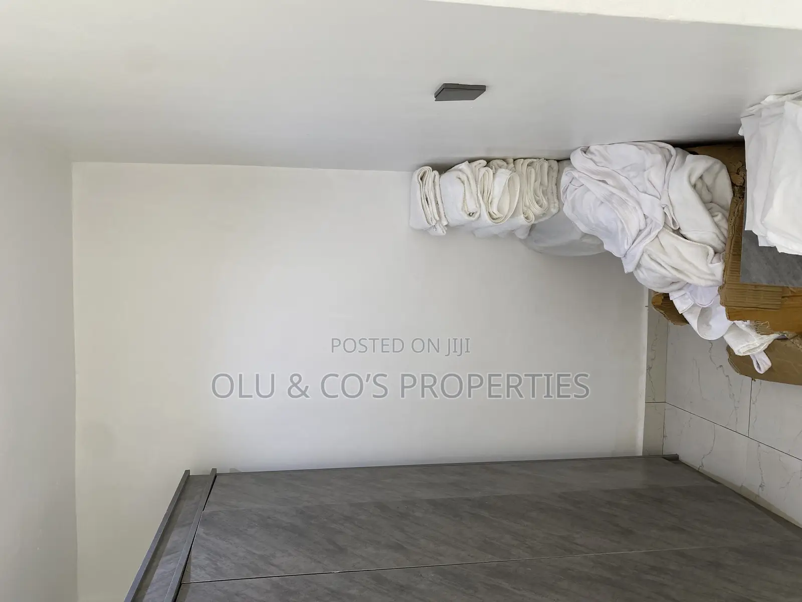Furnished Studio Apartment in Wuye for rent