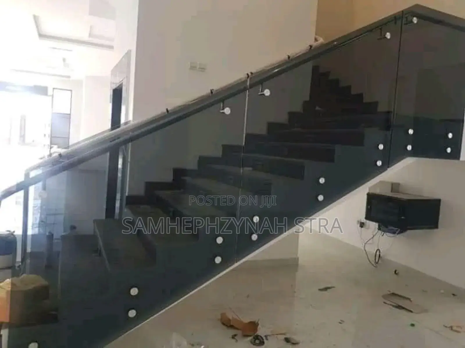 Glass / Stainless Handrail
