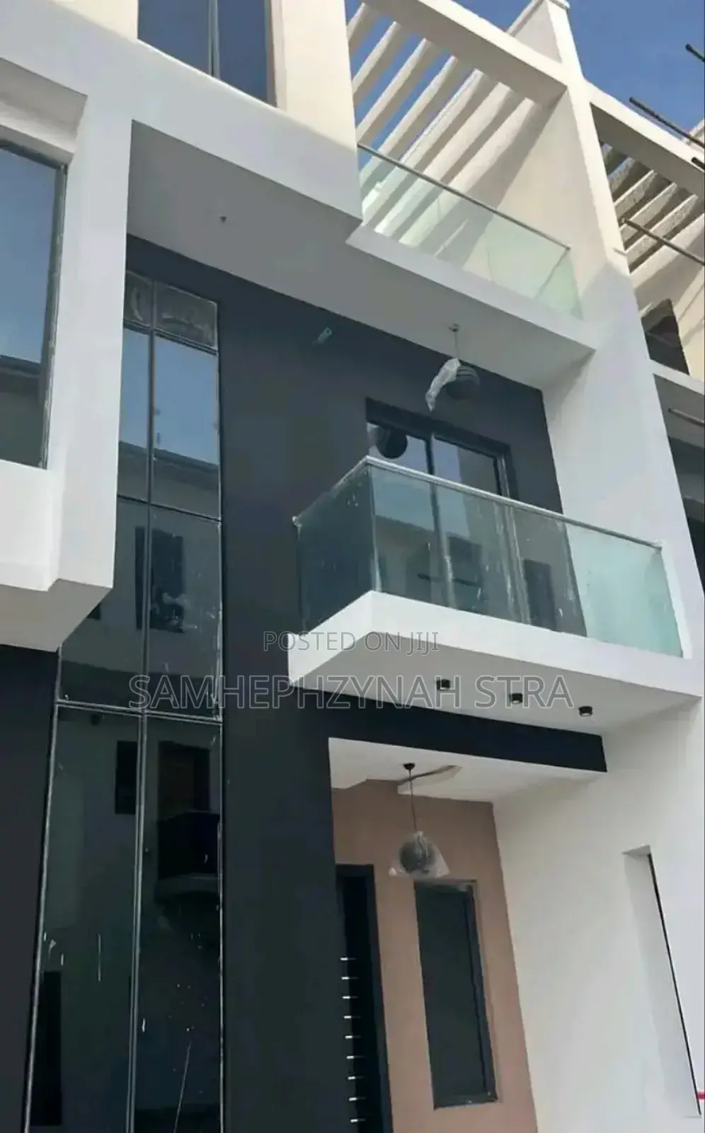 Glass / Stainless Handrail