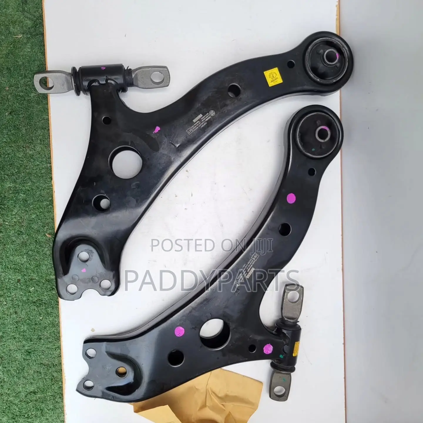 Lexus ES350 Lower Control Arm