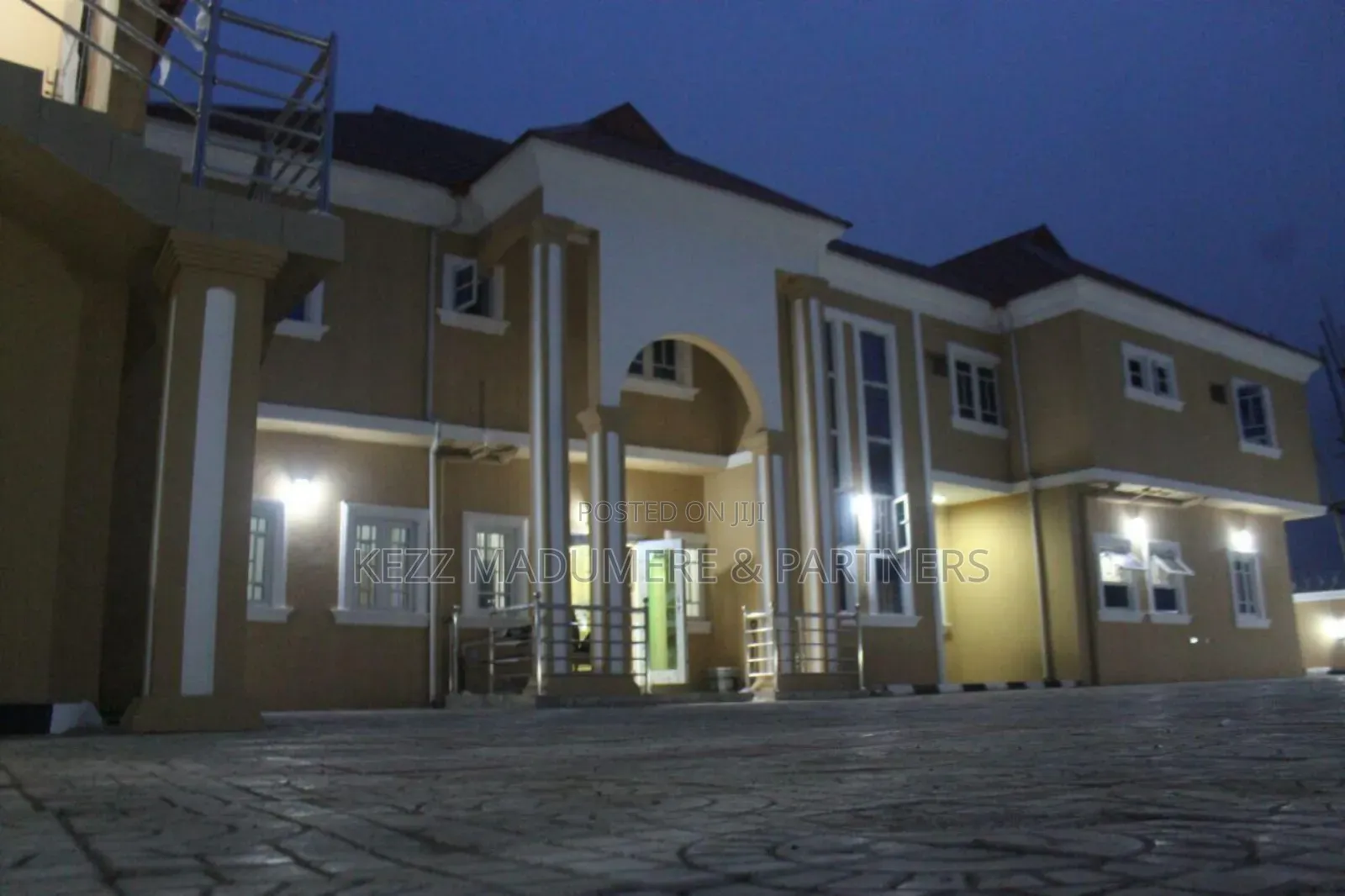 For Sale: Non Functional 16 RMS Hotel in Ph