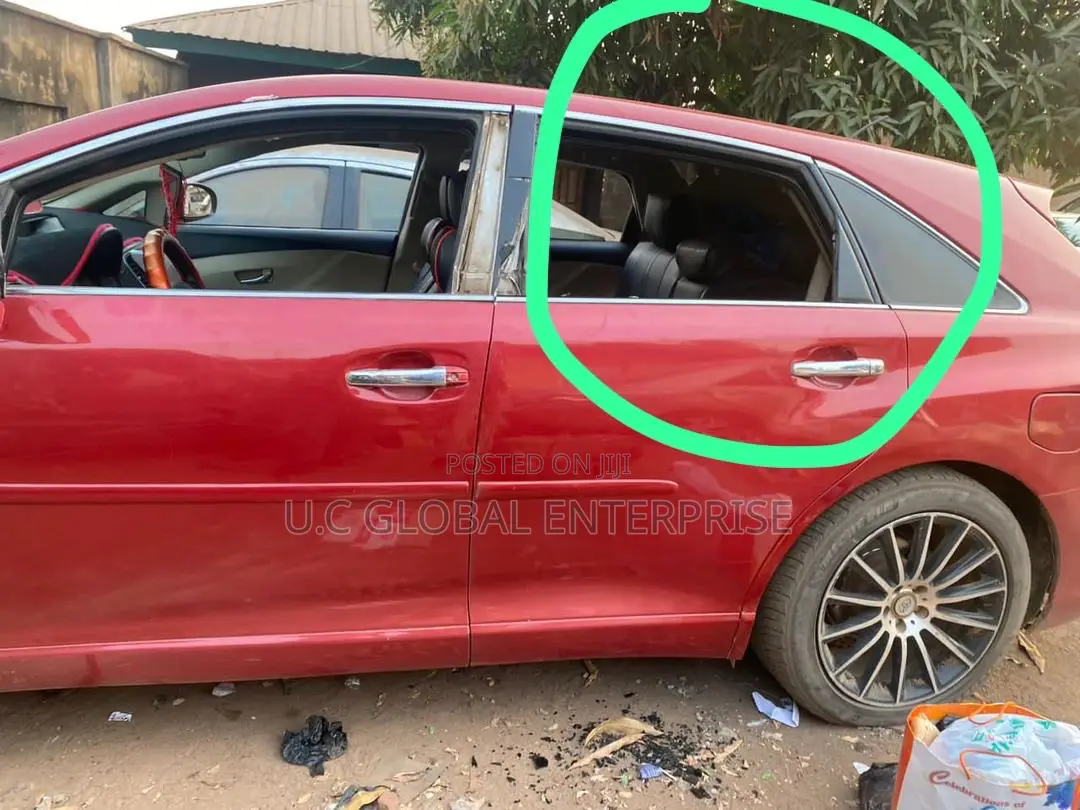 Side Back Door Glass for Toyota Venza 2010 Available Now Dm