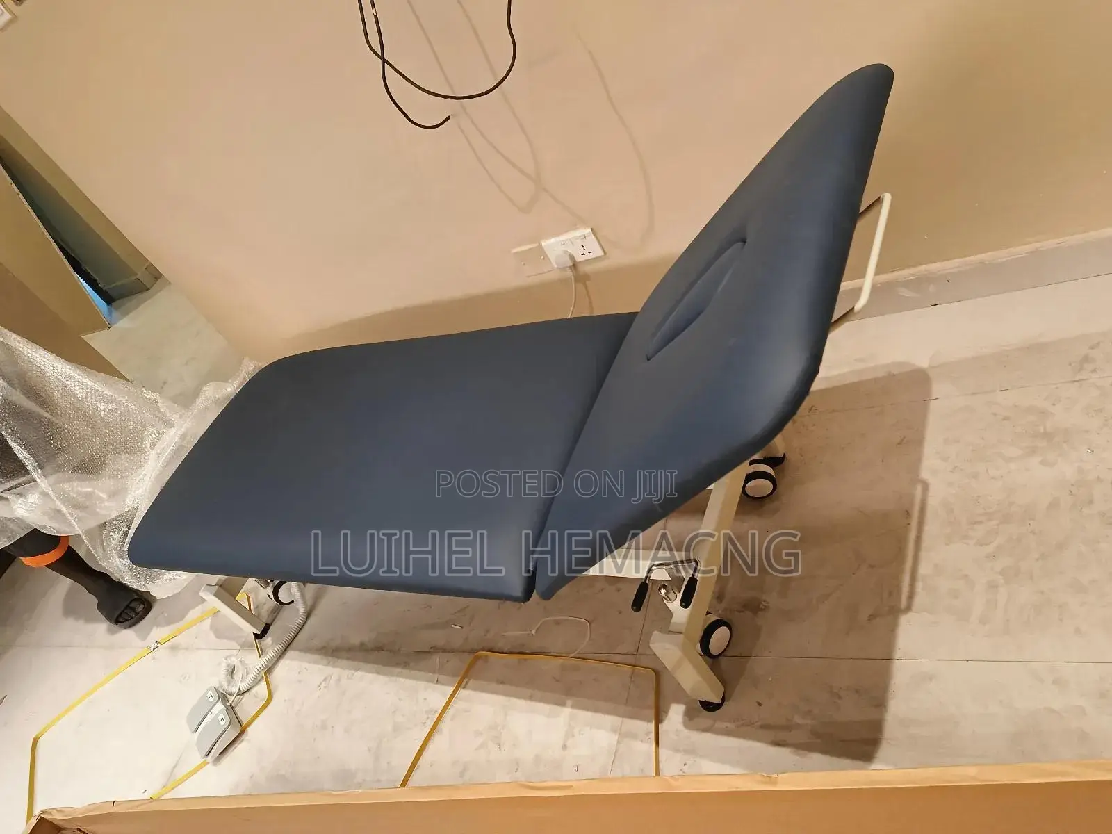 Electric Treatment Bed